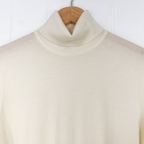 Tilley Stretch Merino Turtleneck Sweater Merino Wool * flaws * Size Medium Cream - Picture 3 of 16